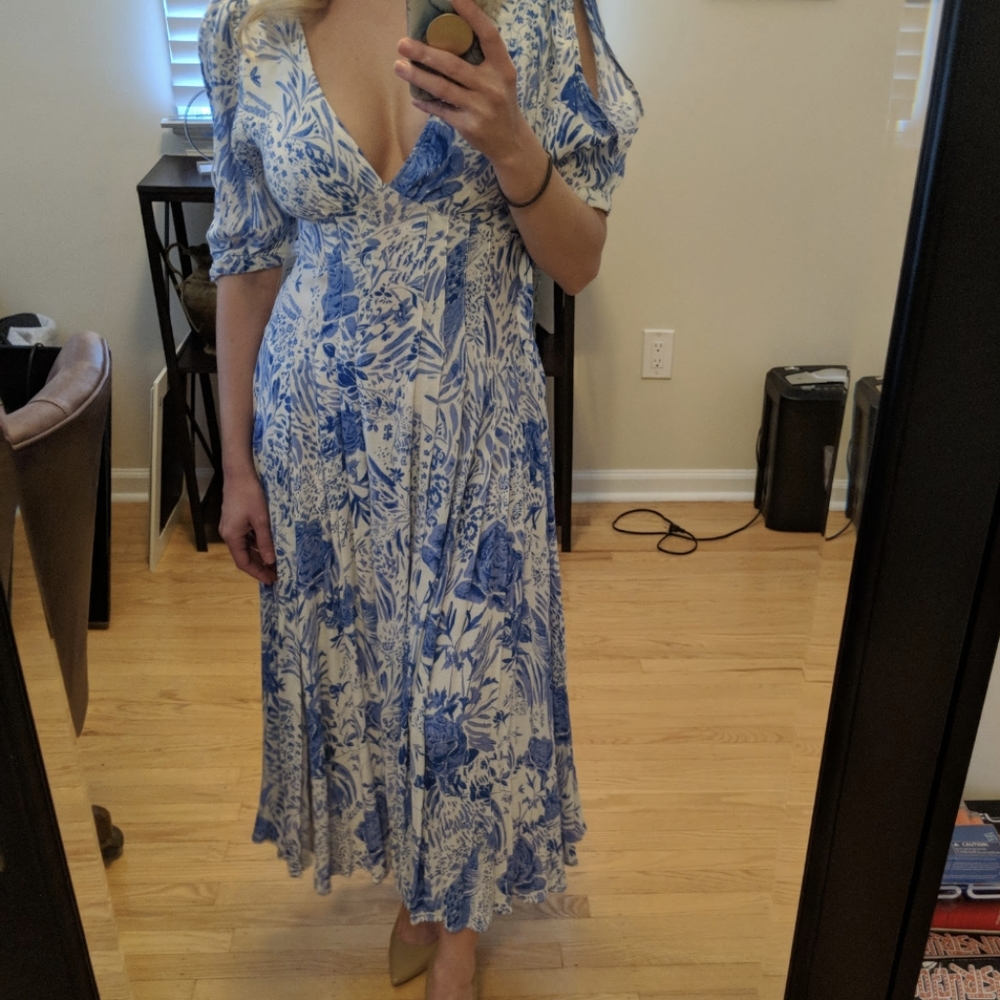 Free People Blue and White Floral Midi/Maxi Size 2